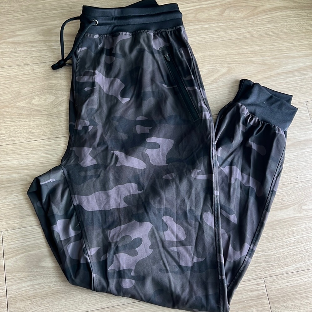 Pudolla mens camo joggers